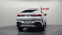 2022 BMW X6 xDrive30d M Sport — фото 4