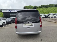 2023 Hyundai Staria Cargo 5-Seater — фото 4