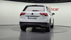 2021 Volkswagen Tiguan 2.0 TDI 4Motion Prestige, белый — фото 4