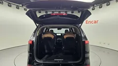 2023 Kia Carnival Diesel 9-Seater Signature — фото 17