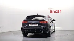 2023 Kia K3 1.6 Turbo GT 5Door — фото 4