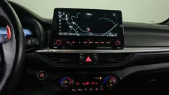 2023 Kia K3 1.6 Turbo GT 5Door — фото 13