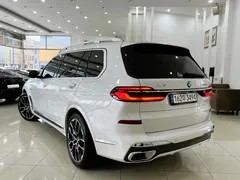 2023 BMW X7 xDrive 40i M Sport 6STR — фото 2