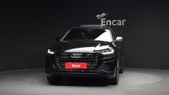 2022 Audi Q8 55 TFSI Quattro Premium — фото 3