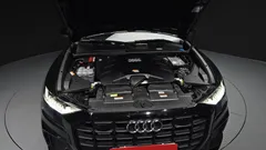 2022 Audi Q8 55 TFSI Quattro Premium — фото 6