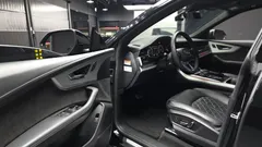 2022 Audi Q8 55 TFSI Quattro Premium — фото 10