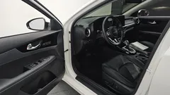 2022 Kia K3 1.6, белый — фото 11