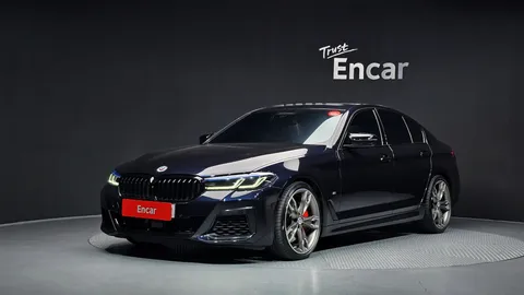 2023 BMW 5-Series M550i xDrive