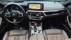 2023 BMW 5-Series M550i xDrive — фото 7