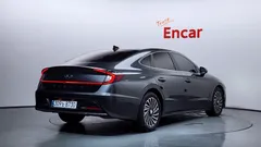 2022 Hyundai Sonata Premium Plus, серый — фото 2