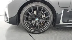 2021 BMW 7-Series 745Le iPerformance M Sport, чёрный — фото 5
