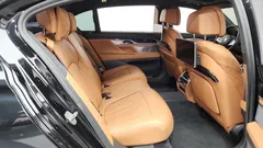 2021 BMW 7-Series 745Le iPerformance M Sport, чёрный — фото 11