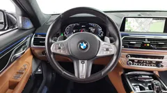 2021 BMW 7-Series 745Le iPerformance M Sport, чёрный — фото 13