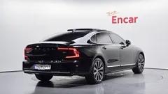 2021 Volvo S90 B5 Inscription, чёрный — фото 2