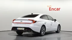 2022 Hyundai Sonata 2.0 — фото 2
