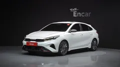 2022 Kia K3 1.6 Turbo GT 5Door, белый — фото 1