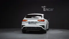 2022 Kia K3 1.6 Turbo GT 5Door, белый — фото 4