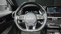 2022 Kia K3 1.6 Turbo GT 5Door, белый — фото 12