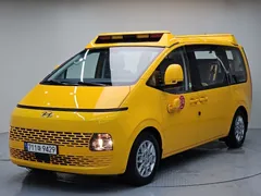 2022 Hyundai Staria L3.5 Kinder Safety Car — фото 1