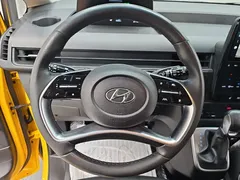2022 Hyundai Staria L3.5 Kinder Safety Car — фото 19