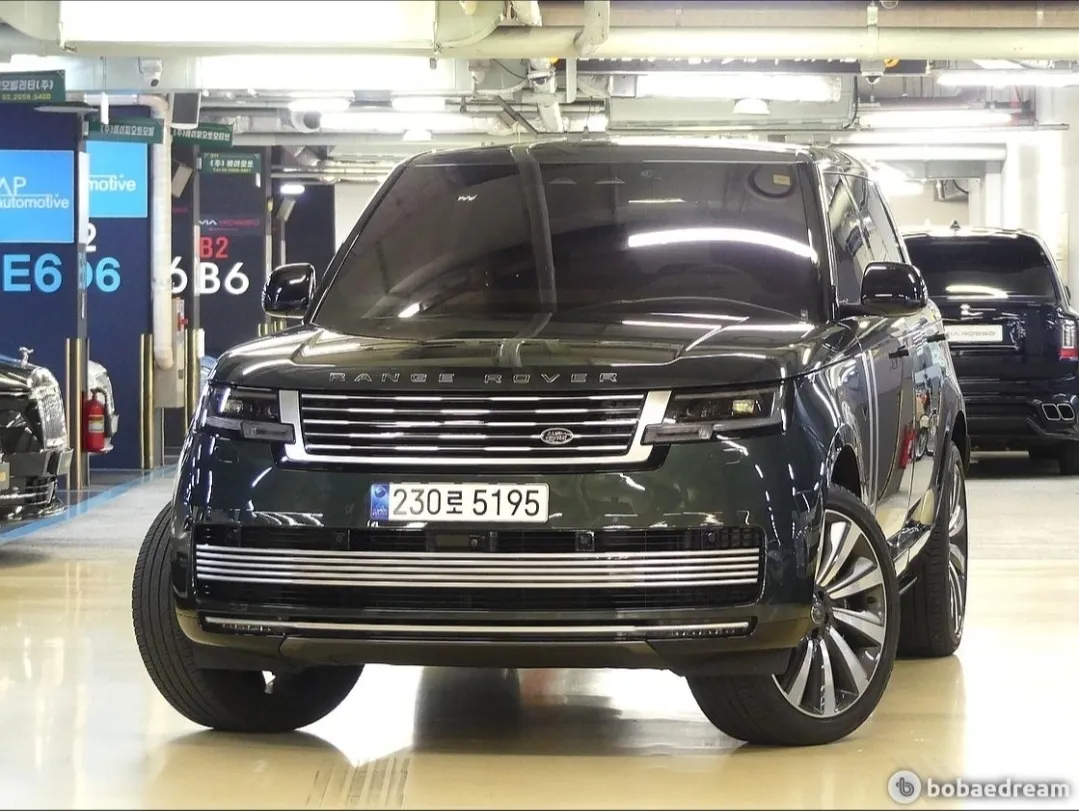 2023 Land Rover Range Rover P530 SV Long Wheel Base