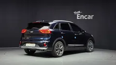 2021 Kia Niro 1.6 HEV, синий — фото 2