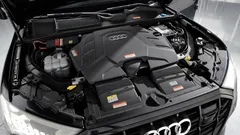 2023 Audi Q7 55 TFSI Quattro Premium, чёрный — фото 6