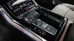 2023 Audi Q7 55 TFSI Quattro Premium, чёрный — фото 9
