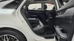 2023 Kia K5 2.0, белый — фото 15