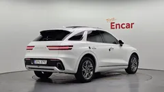 2022 Genesis GV70 2.5T Gasoline 2WD, белый — фото 2