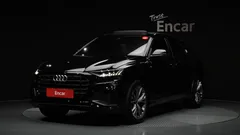 2022 Audi Q8 55 TFSI Quattro Premium — фото 1