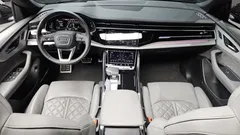 2022 Audi Q8 55 TFSI Quattro Premium — фото 7