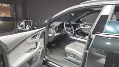 2022 Audi Q8 55 TFSI Quattro Premium — фото 10