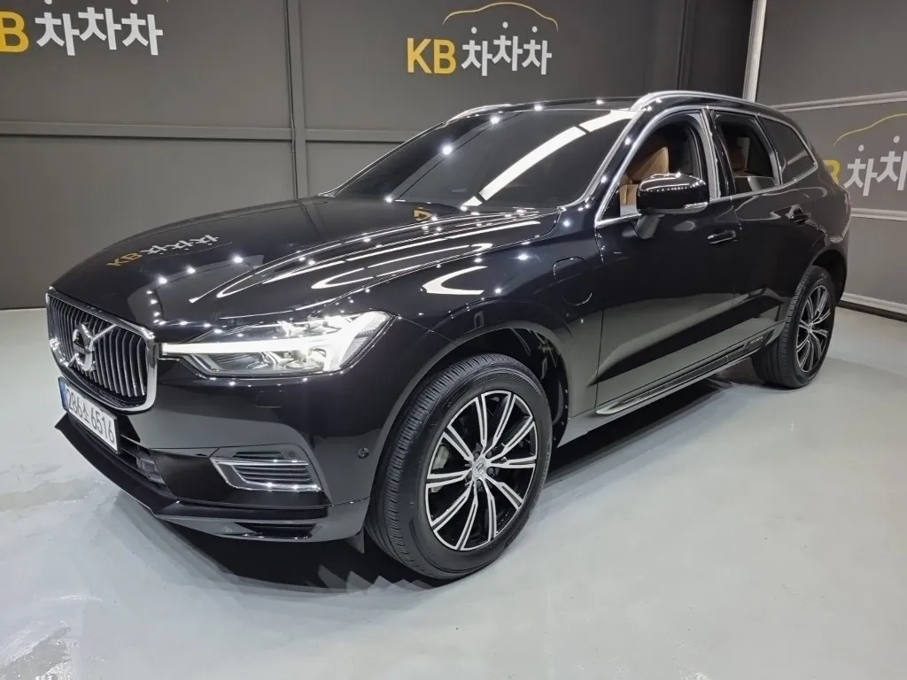 2021 Volvo XC60 T8 Inscription