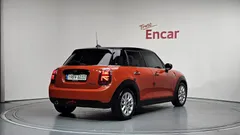2021 Mini Cooper 5Door HIGH, оранжевый — фото 2