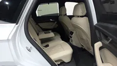 2023 Audi Q5 40 TDI Quattro Premium, белый — фото 11