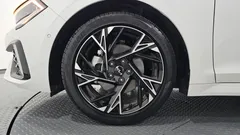 2024 Kia K5 2.0, белый — фото 5