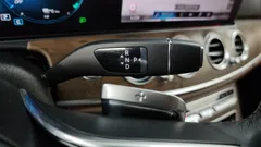 2023 Mercedes-Benz E-Class E300e 4MATIC Exclusive — фото 9