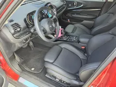 2023 Mini Clubman Multitione Edition, оранжевый — фото 10