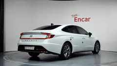 2022 Hyundai Sonata 2.0 — фото 2