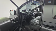 2022 Hyundai Staria Cargo 5-Seater — фото 10