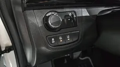 2021 ChevroletGMDaewoo Spark Red Pick Edition, белый — фото 18