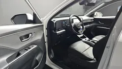 2023 Hyundai Kona Gasoline 1.6 Turbo 4WD, белый — фото 10