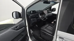 2022 Hyundai Staria Lounge 9-Seater — фото 10