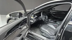 2021 Audi A8 50 TDI Quattro LWB — фото 10