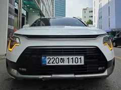 2024 Kia Niro Signature, белый — фото 4