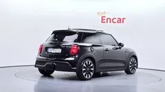 2023 Mini Cooper Classic — фото 2