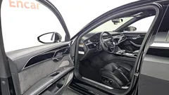 2021 Audi A8 50 TDI Quattro LWB, чёрный — фото 10