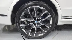 2024 BMW X7 xDrive 40i M Sport 7STR, белый — фото 5