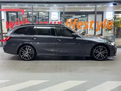 2022 BMW 3-Series 320i Touring M Sports — фото 3